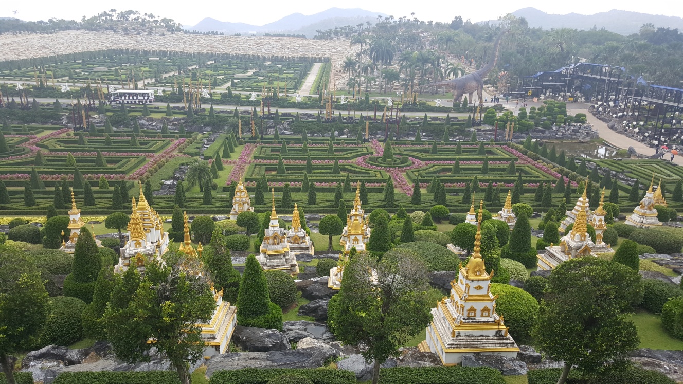 태국 파타야에 있는 농눗사원(빌리지)