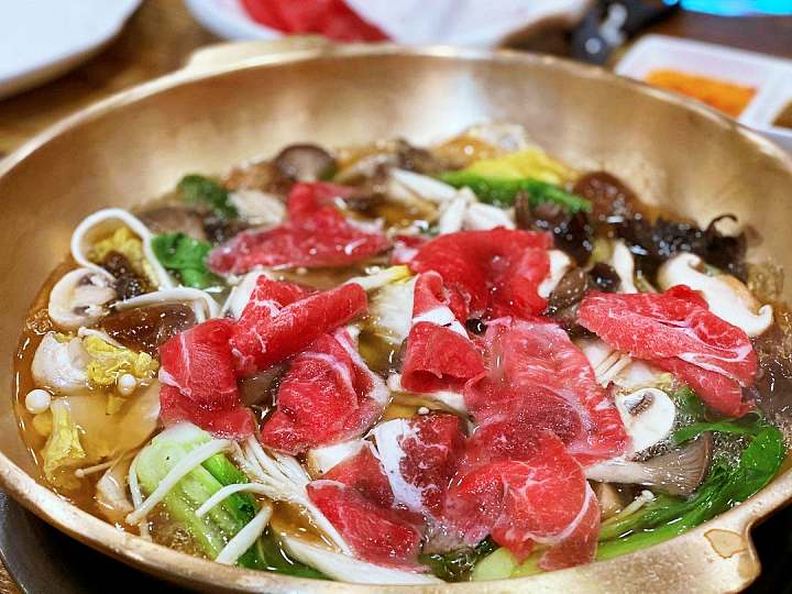 생생정보 차돌 버섯전골 맛집