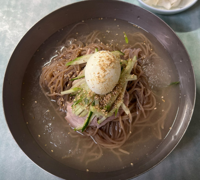 핸썸가이즈 경동시장 메밀냉면