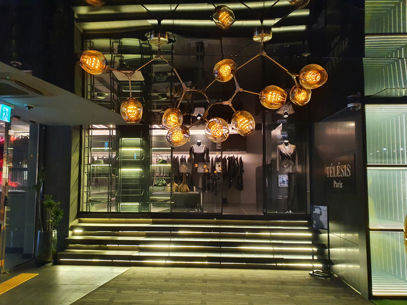 acc-디자인-호텔-로비-옷가게