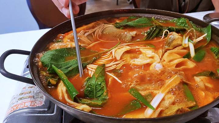 진심 가득 건강 담은 맛 요리 철원 한탄강 주상절리 맛집 추천 생방송투데이 보고 먹고 즐기고 쓰리고