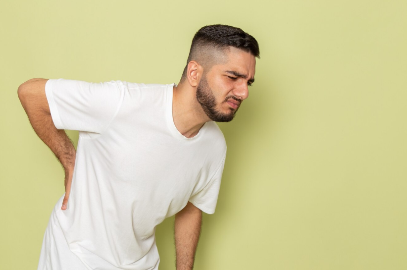 오른쪽 옆구리 뒤쪽 통증 의심 질병 7가지 - 증상별 진단 가이드