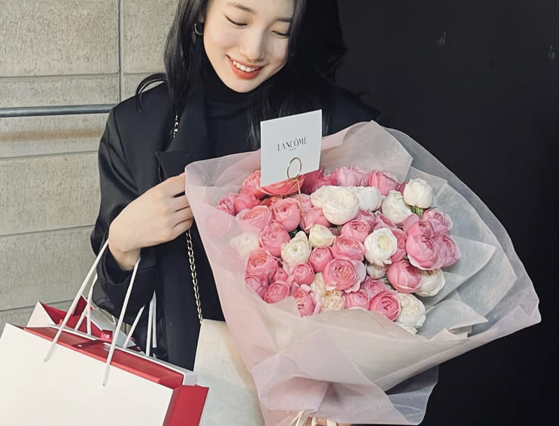 수지 사복 패션