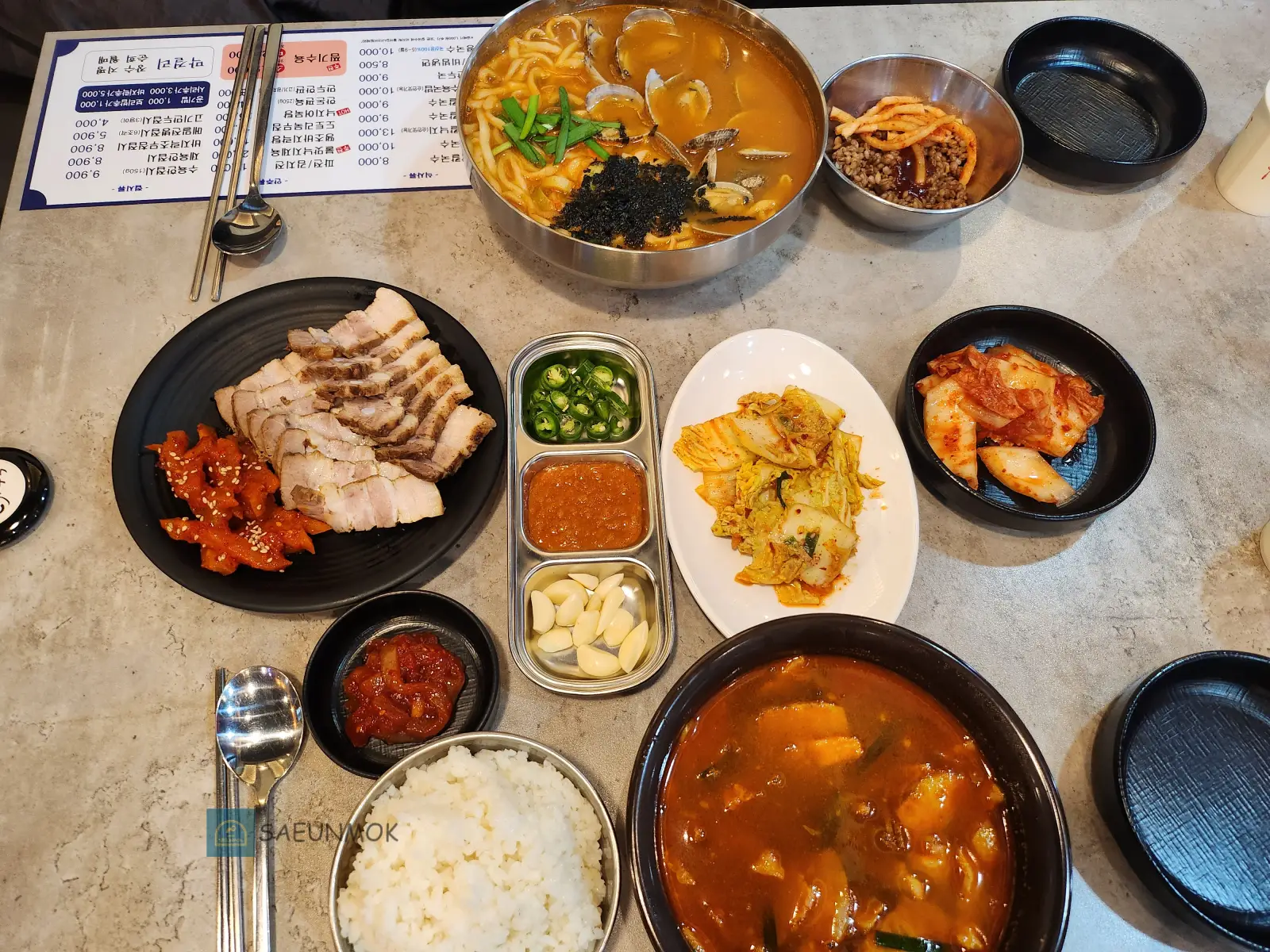 오산-칼국수주막-장칼국수-얼큰국밥-수육한접시