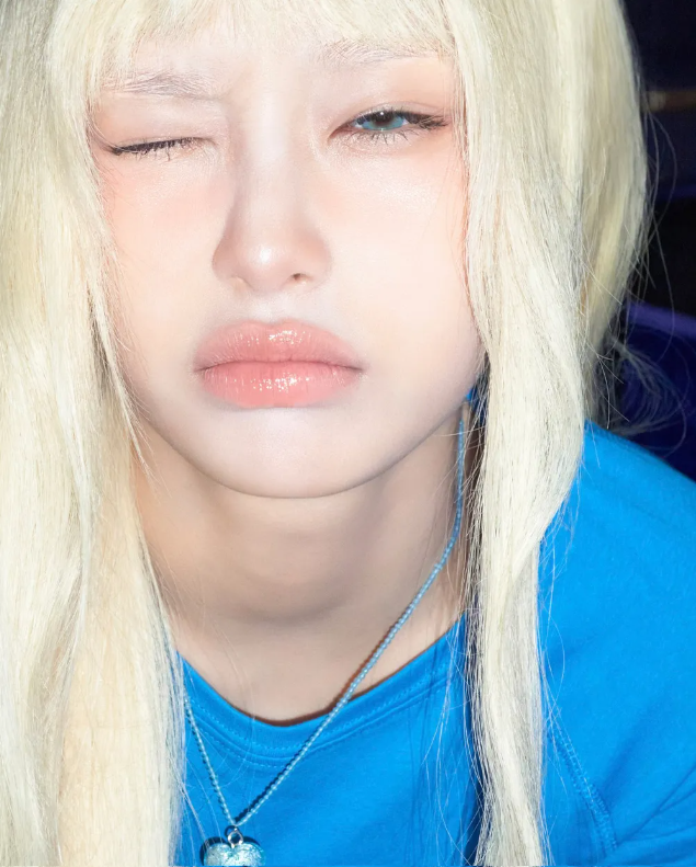 츄(Chuu) Cocktail Dress