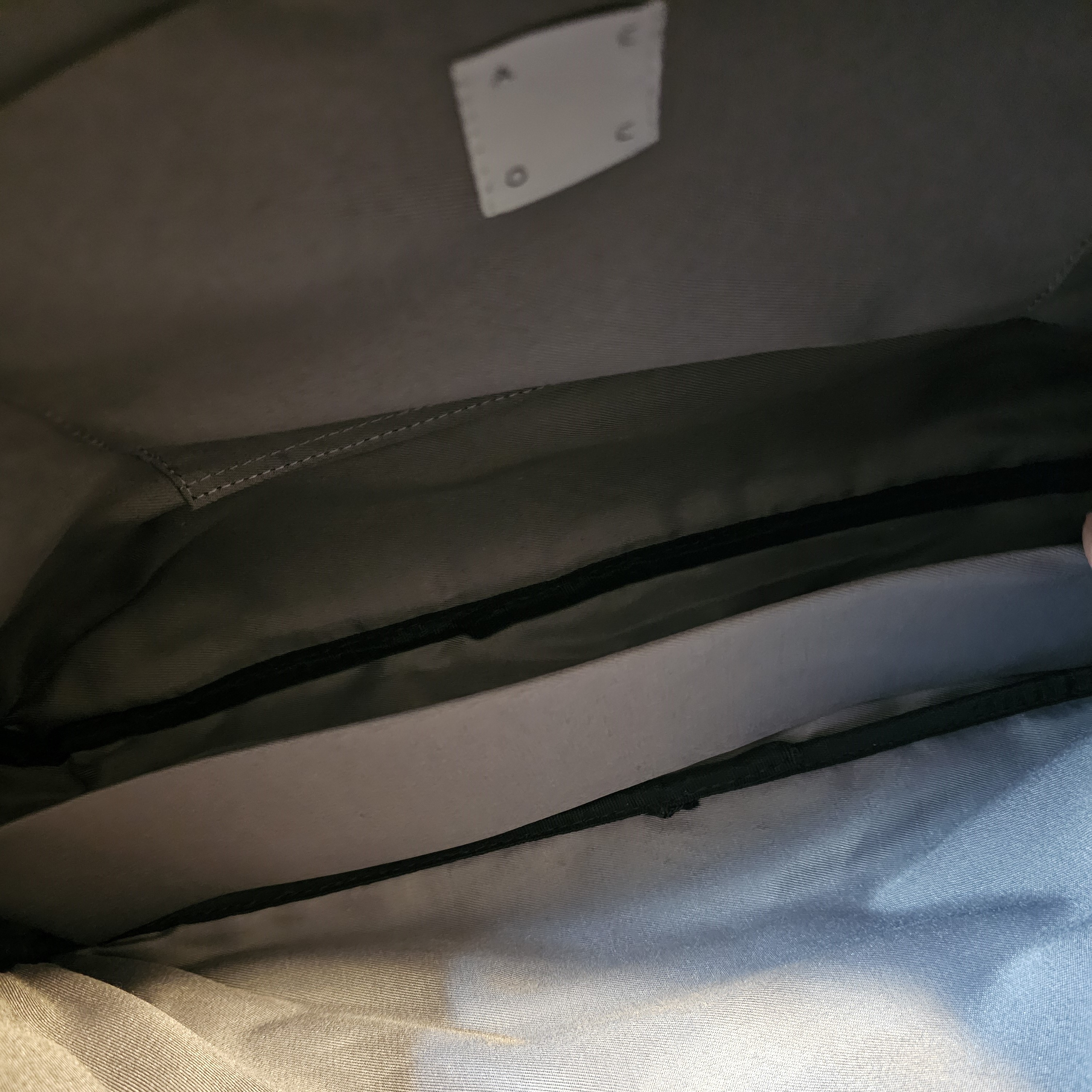 아코크 메신저백