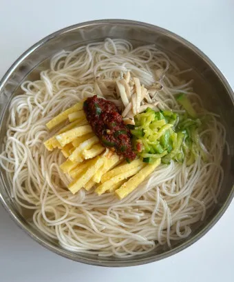 잔치국수 양념장 만들기와 담백하게 먹는 방법_21