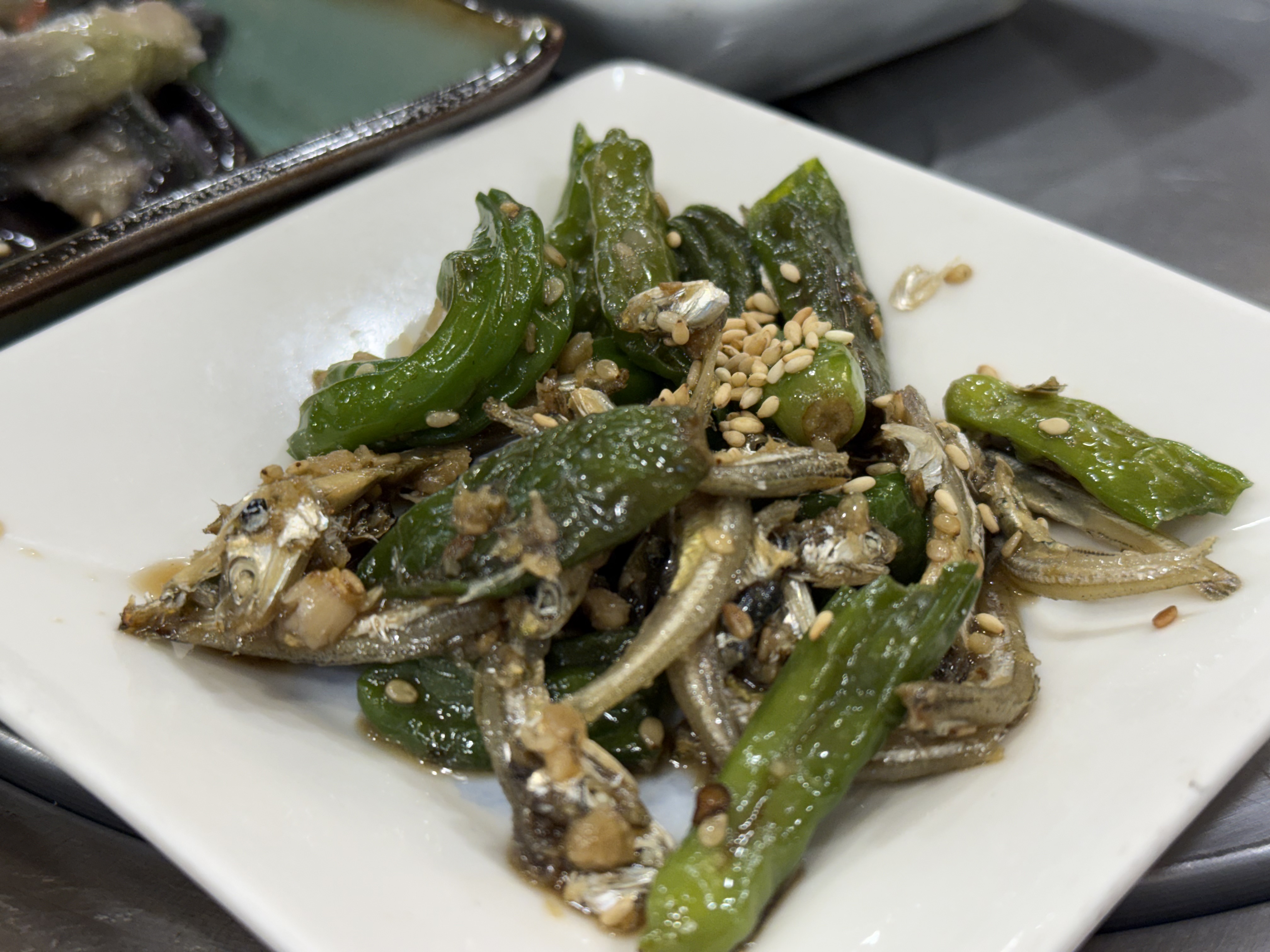 꽈리고추와 멸치볶음 교대 4번 출구 맛집 홍낙제 반찬