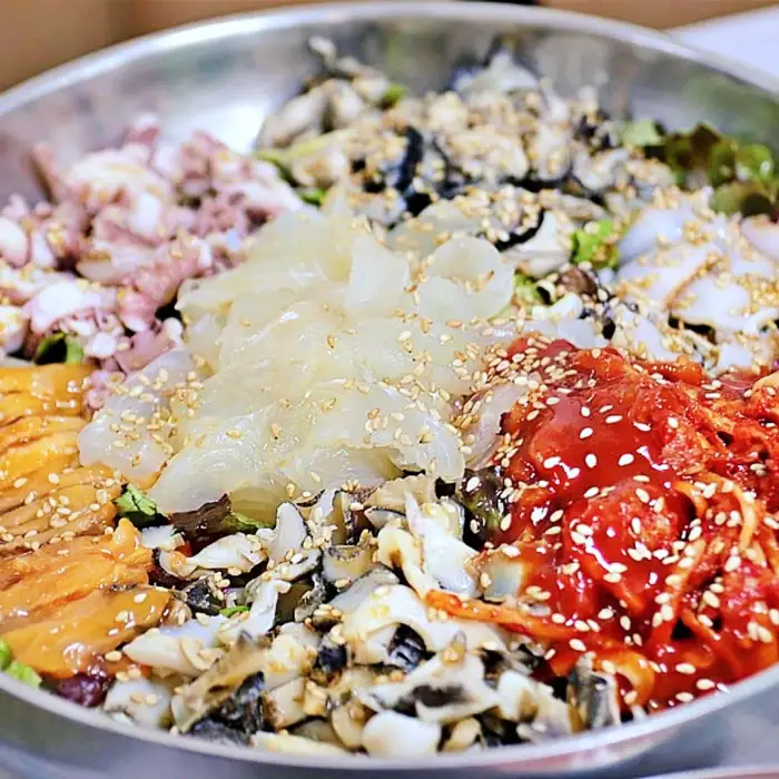 MBN 생생정보마당 인천 중구 3대 전통 연안부두 60첩 반상 맛집