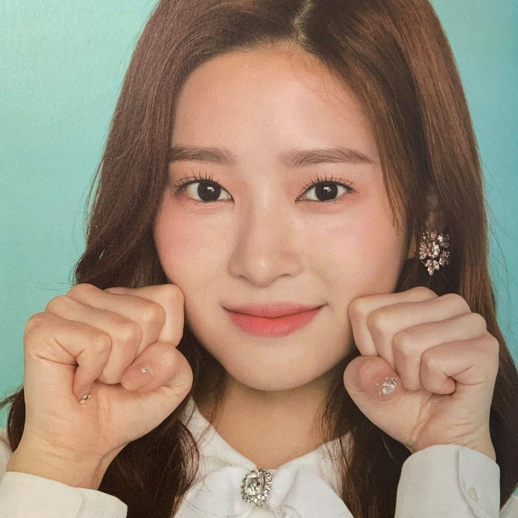 아이즈원 김민주 최애사진