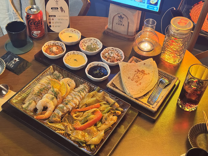 대구 향촌동 타코집 '칸스'