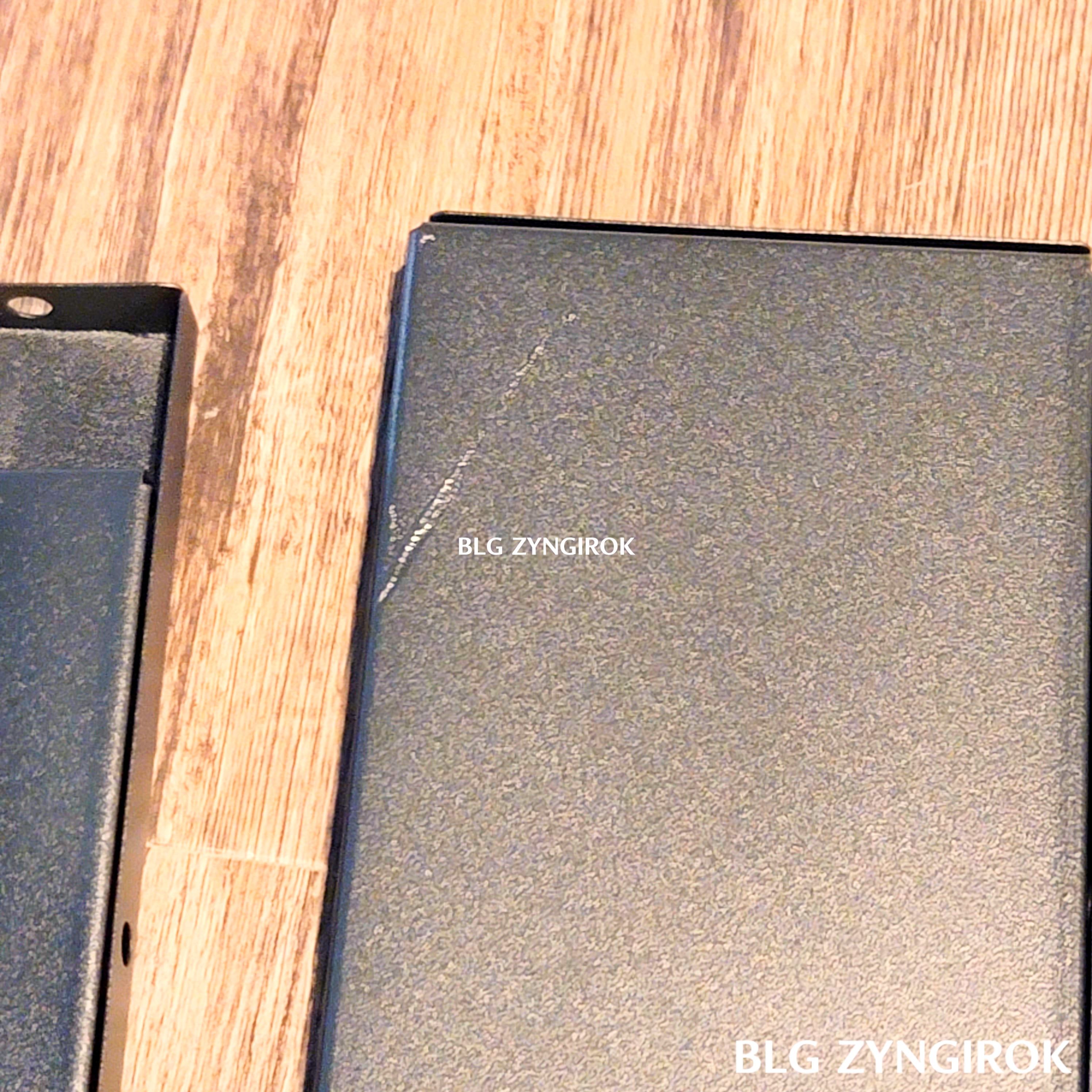 흠집이-나-있는-NISSAFORS-이다.