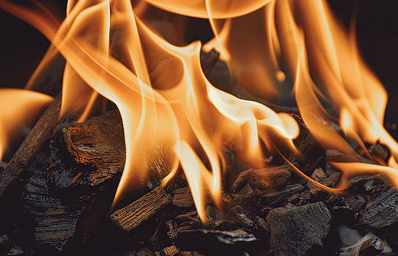 인플레이션은 화폐 가치 하락을 의미하기도 합니다.