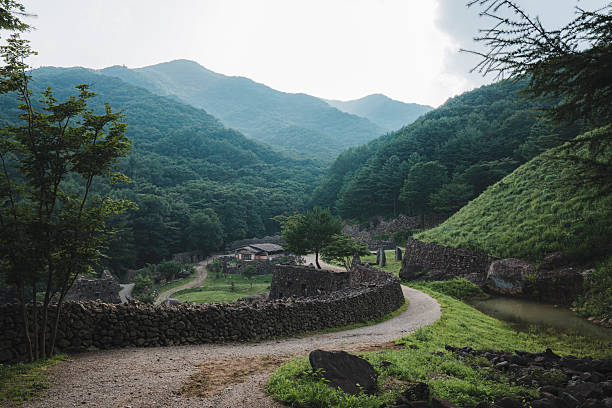 폐허가 된 역사를 기록하는 감성사진 촬영법