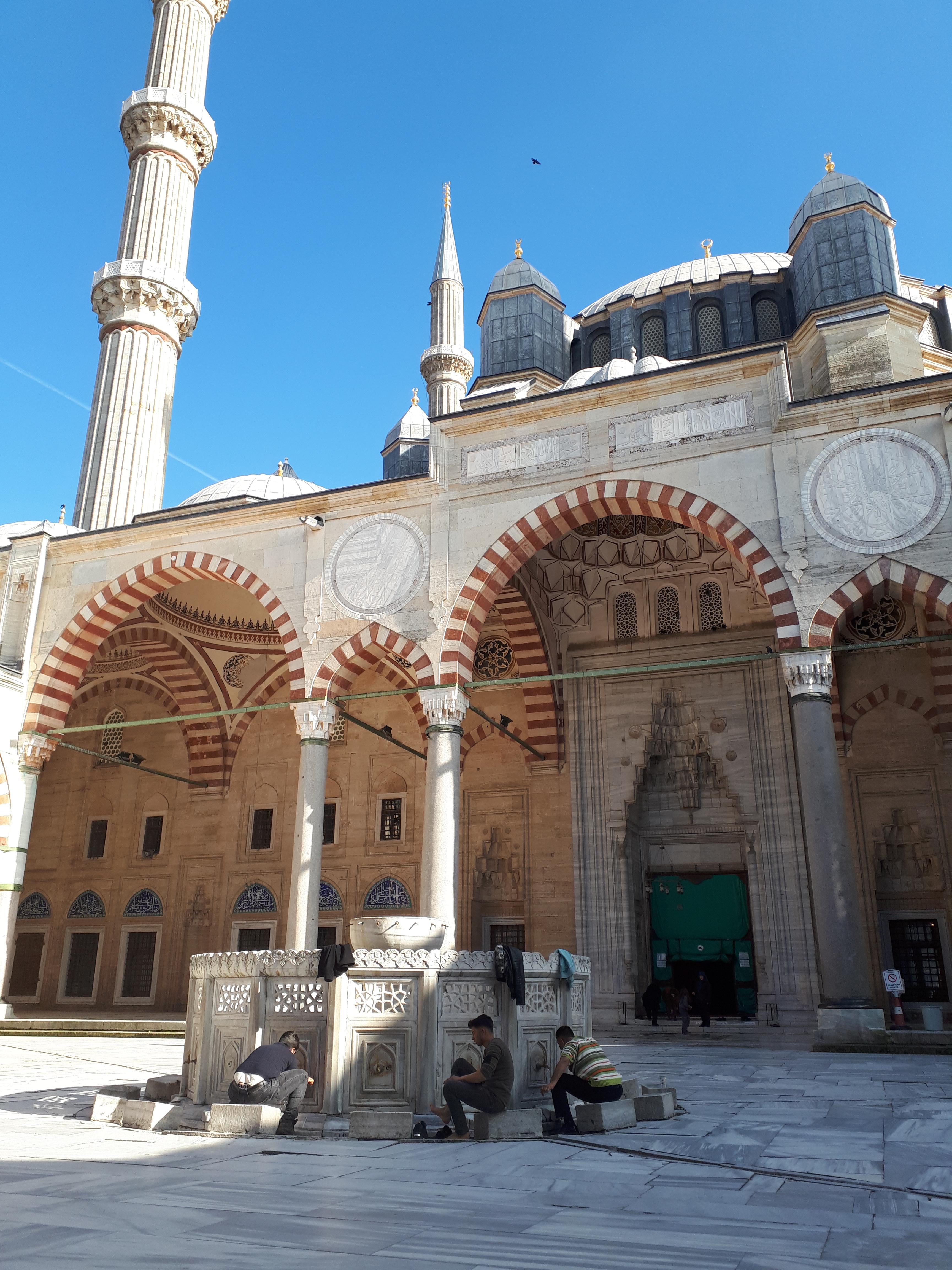 튀르키예 에디른 셀리미예 모스크 내 재계