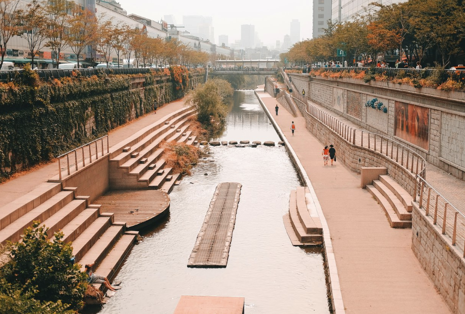 왕십리역광장 이미지