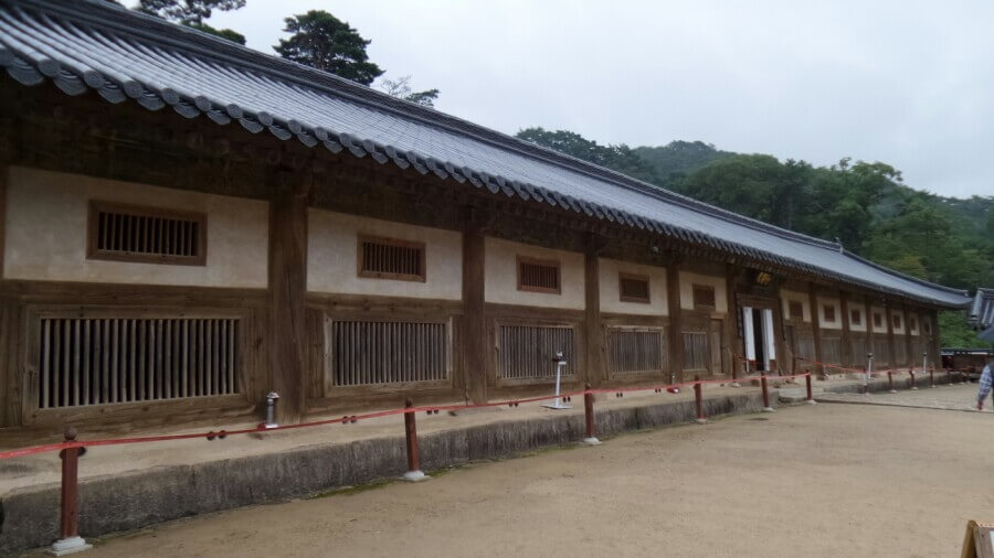 합천 해인사 : 가야산에 깃든 천년의 지혜 보종찰의 역사와 팔만대장경의 신비