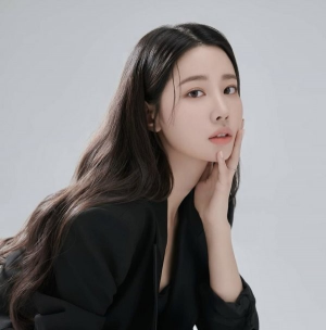 배우 신지원