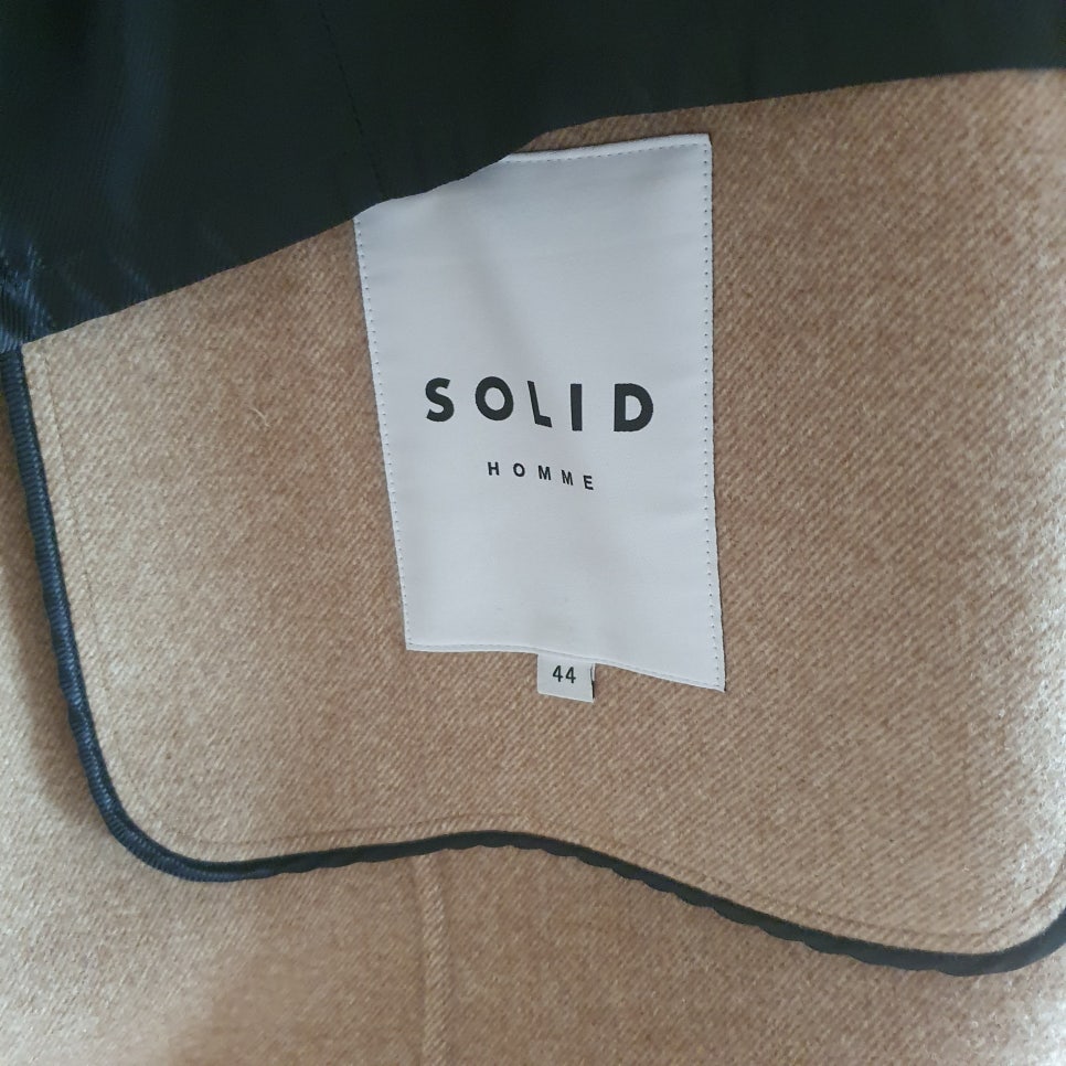 솔리드옴므 베이지코트