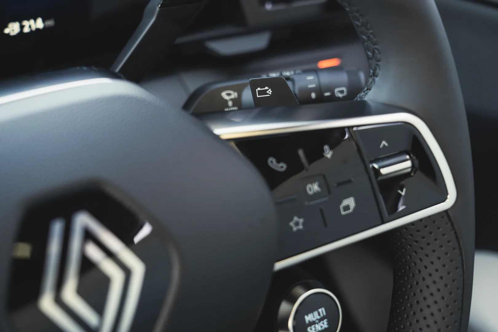 르노 세닉 출시 이미지