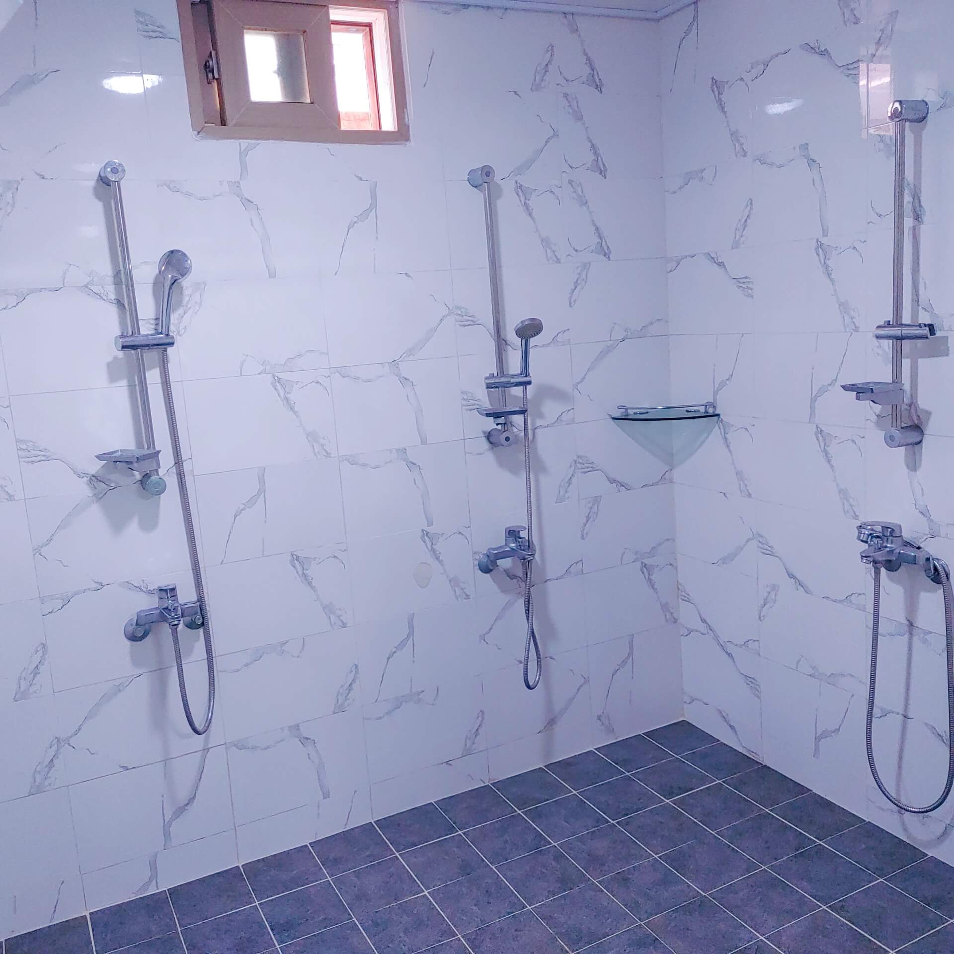 경호강_캠핑장_사이트_A_샤워부스