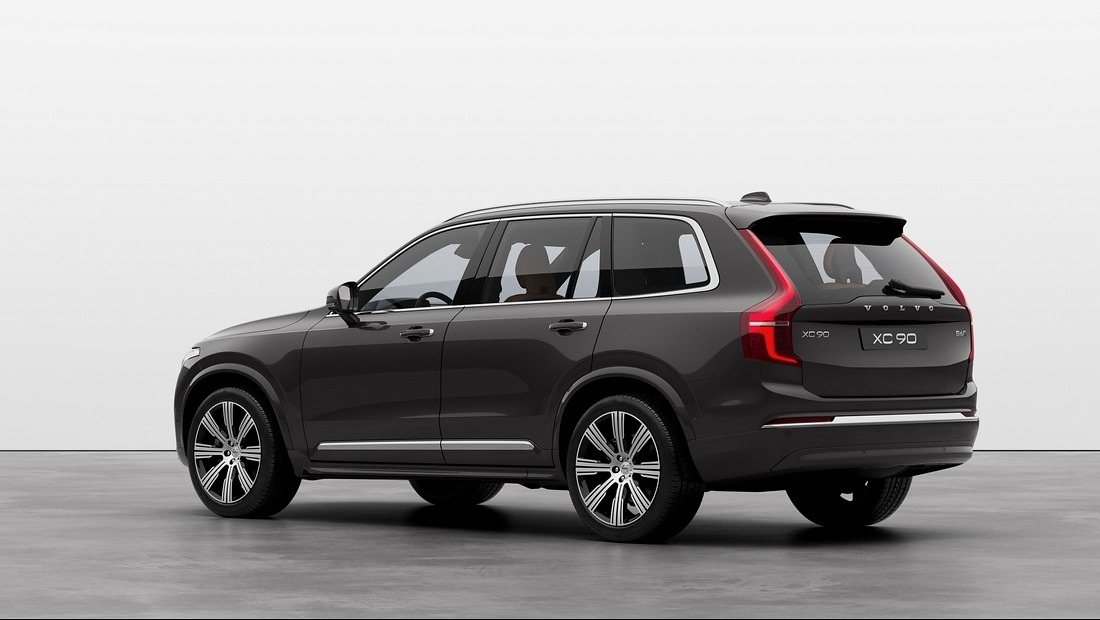 볼보 XC90 페이스리프트 2세대 모델 후측면 사진 출처 다음 자동차