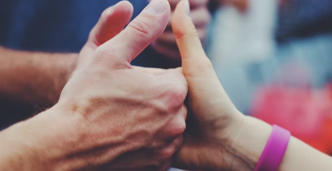 팀-빌딩을-의미하는-손-이미지