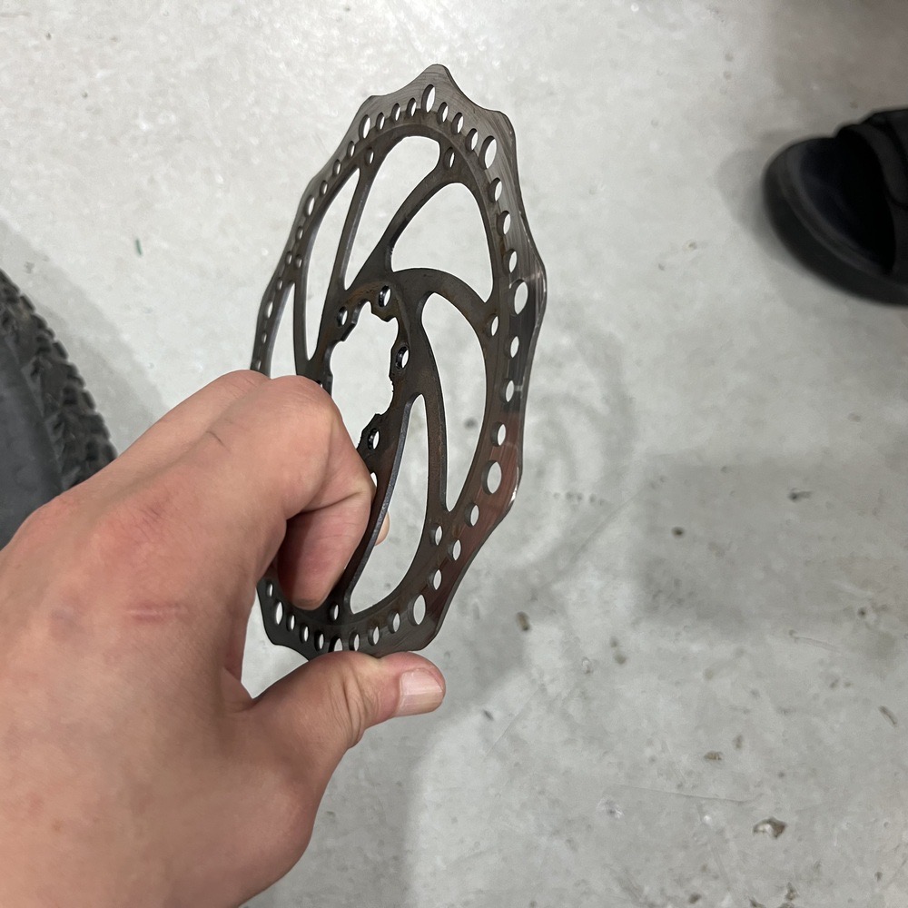 AU테크 엑스트랙 몬스터 B 브레이크 소음 : 수원 전기자전거 수리