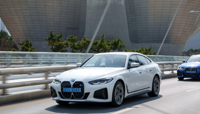 bmw i4 중고차 가격 시세표 유지비