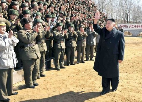 북한군인