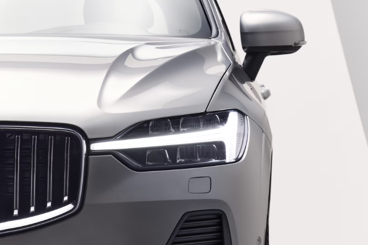 2023 볼보 XC60 헤드램프