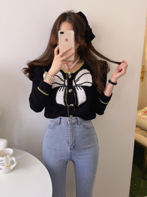 블린 뜨개 리본 카디건 자수 패치 와펜 스티치 배색 핀턱 퍼프 비비아레이디
