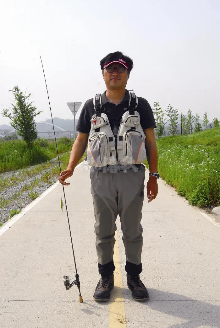 낚시 옷차림 추천 계절별 방수 방한 통풍 기능성 의류_4