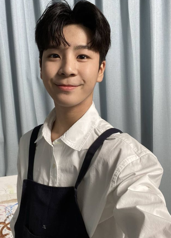 셀카포즈의 정동원