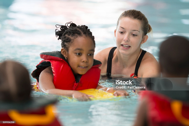 여름철 필수 안전 아이템, 물놀이 구명조끼 완벽 가이드