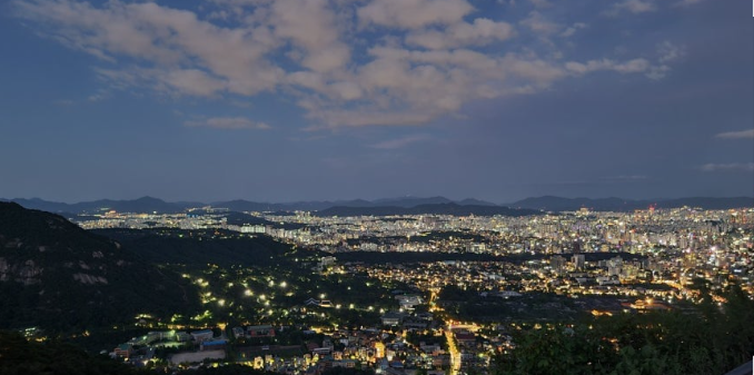 인왕산에서 바라본 서울 야경