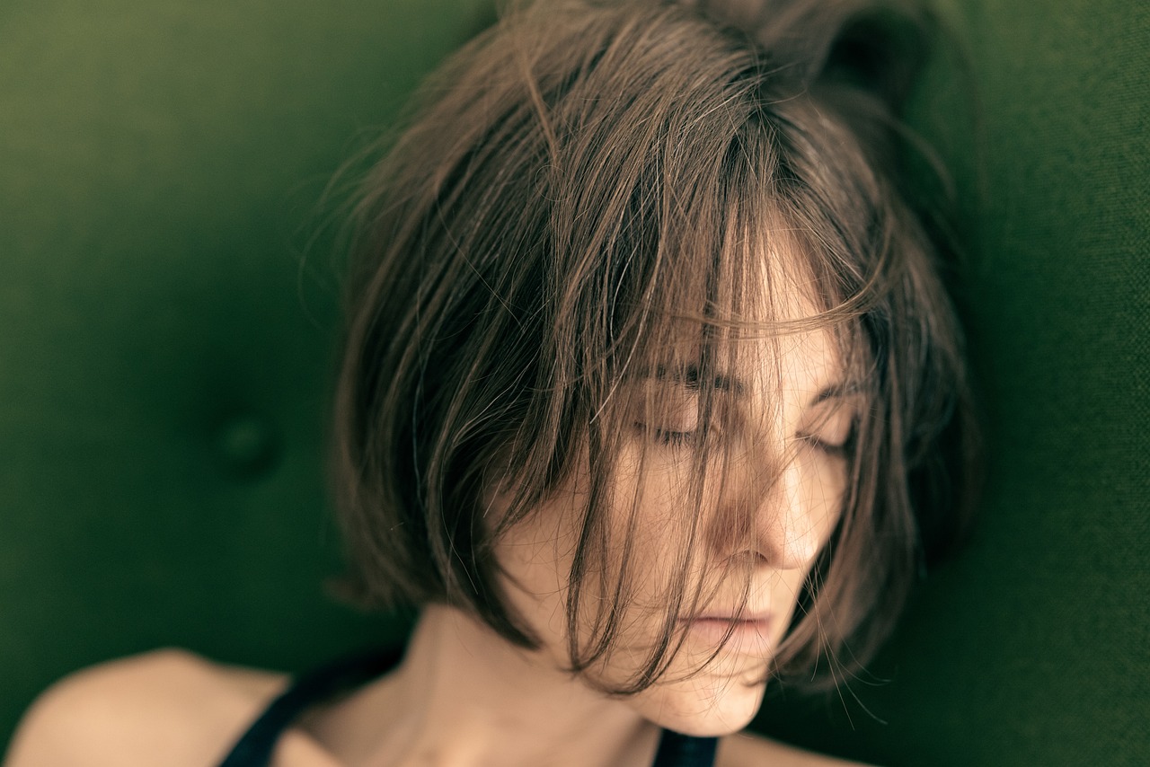 잠든 여인, a sleepy woman