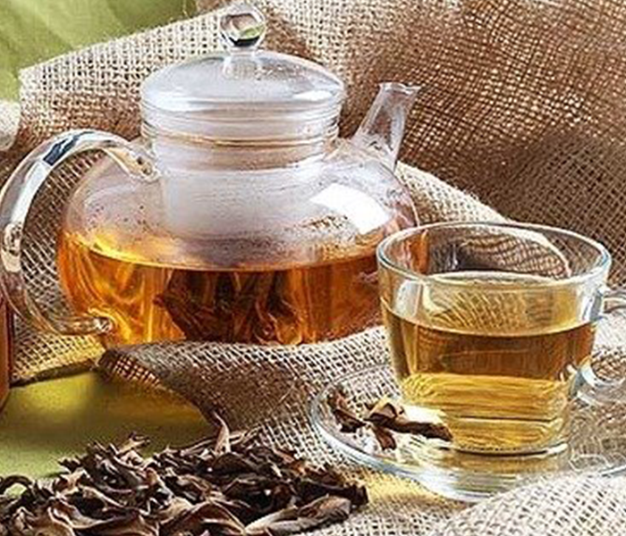 작두콩을 우려낸 작두콩차