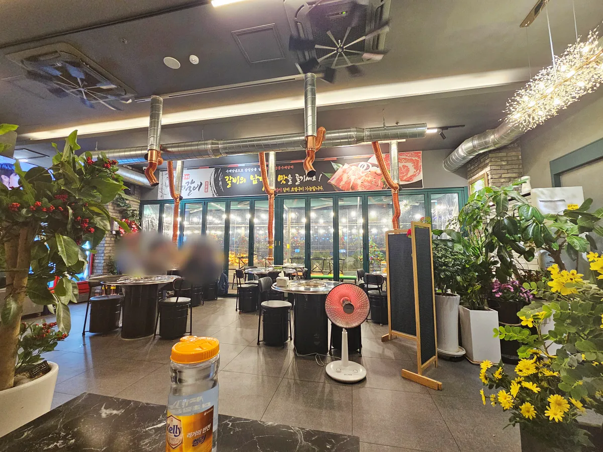 경기도-안양-평촌-맛집-고기집-벽돌집-가게내부