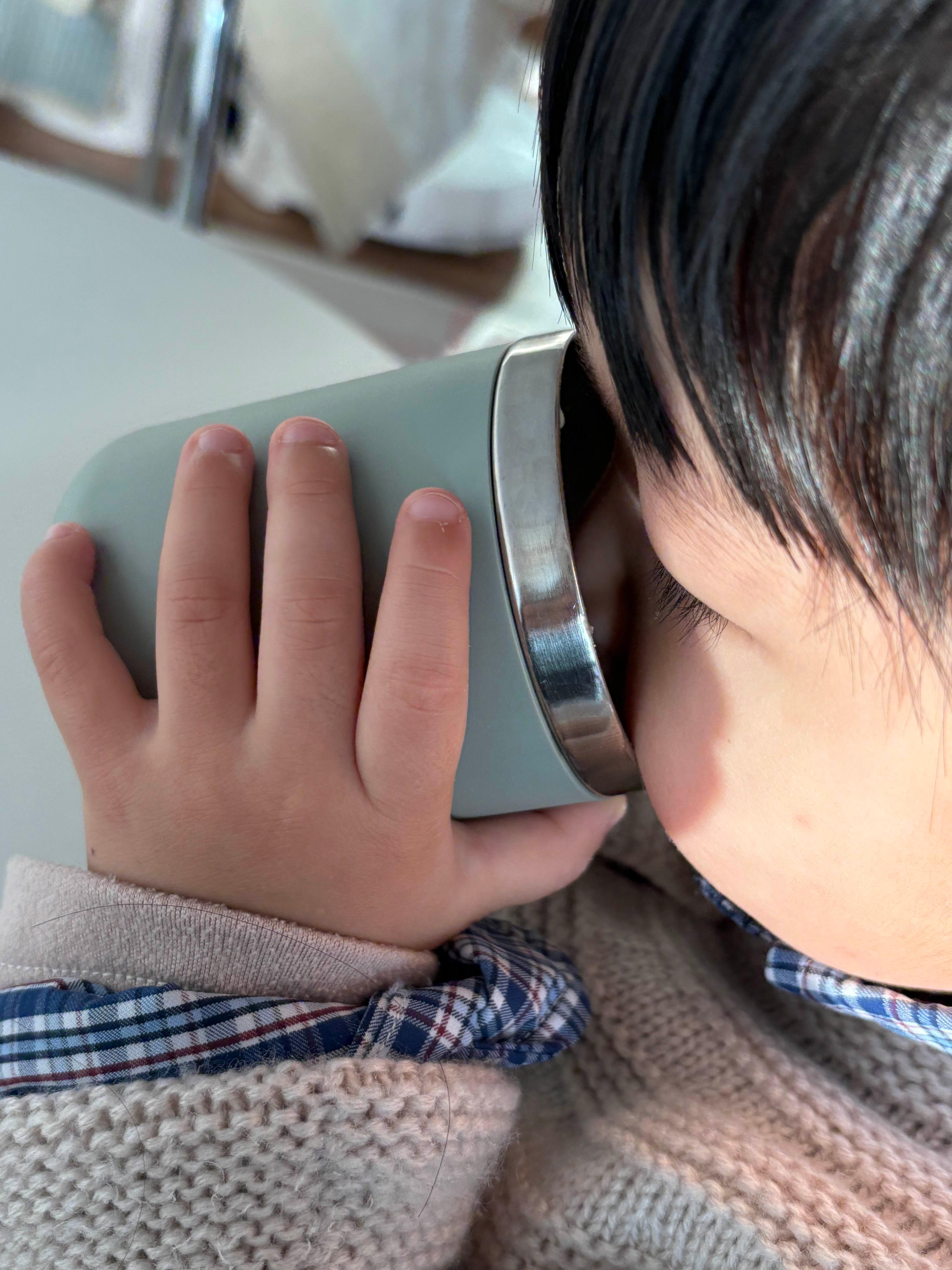 꿀이든설빙미숫가루 먹는 모습