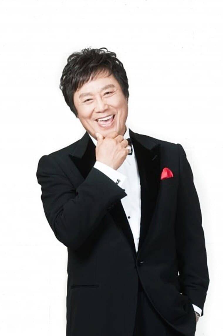 가수-남진