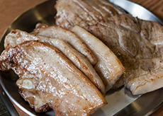 이명에 좋은 음식 돼지고기