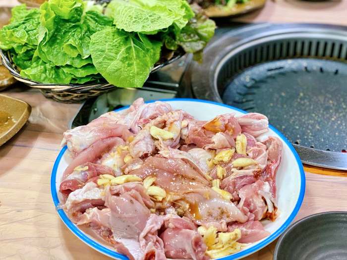 생방송 오늘저녁 산수유꽃축제 구례 껍질채 먹는 닭구이 맛집