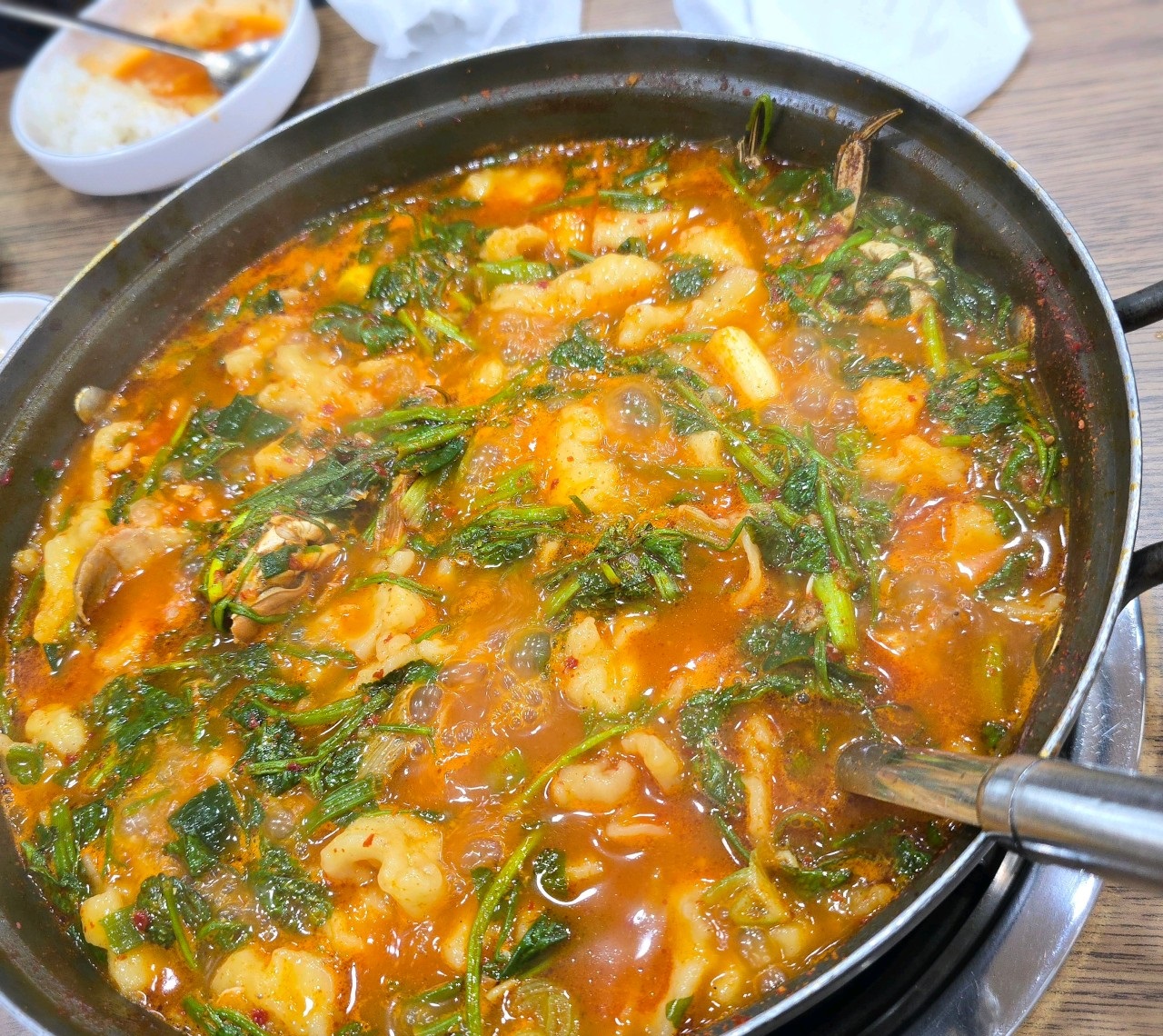 생방송투데이 한우물의 법칙 세종 메기매운탕 맛집 황우제매운탕