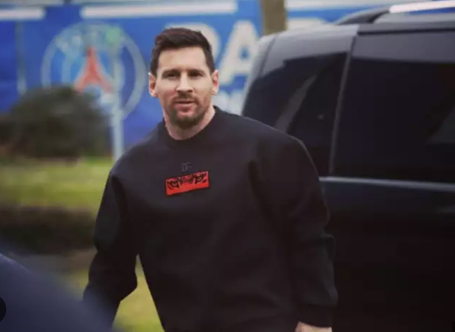 메시 파리 생제르맹 PSG 불화 징계 이적 바르셀로나 복귀 맨시티 루머 연봉 주급 등번호