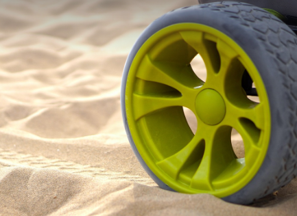 유모차 바퀴 종류별 특징 (싱글, 더블, 회전바퀴 비교) 관련 사진