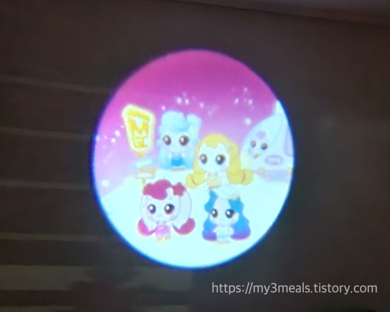 카메라 빔 키링 그림 1