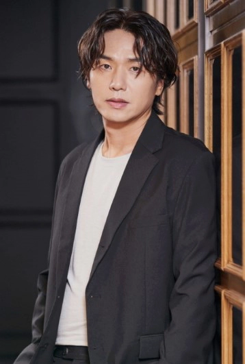 퀸메이커 마중석(김태훈)