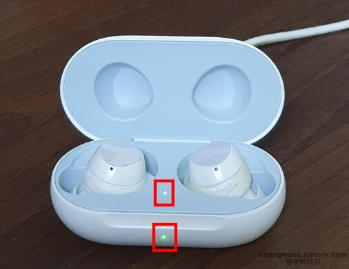 갤럭시-버즈-완충-상태