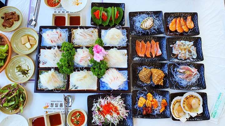 트렌드스페셜 인천 영종도 신선하고 쫄깃한 회 랍스터 가리비 한상 세트 횟집 맛집